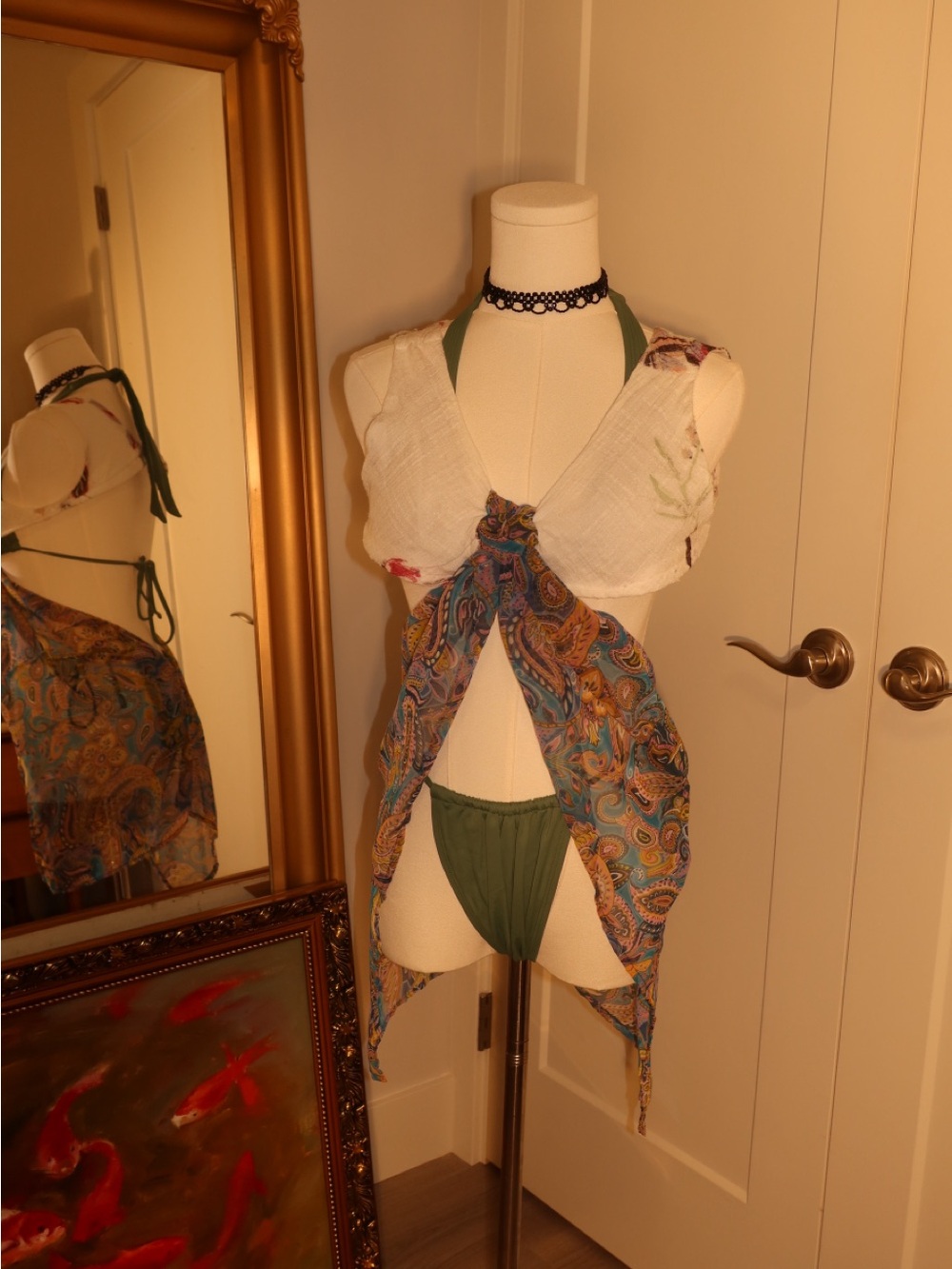 Low-back floral top
